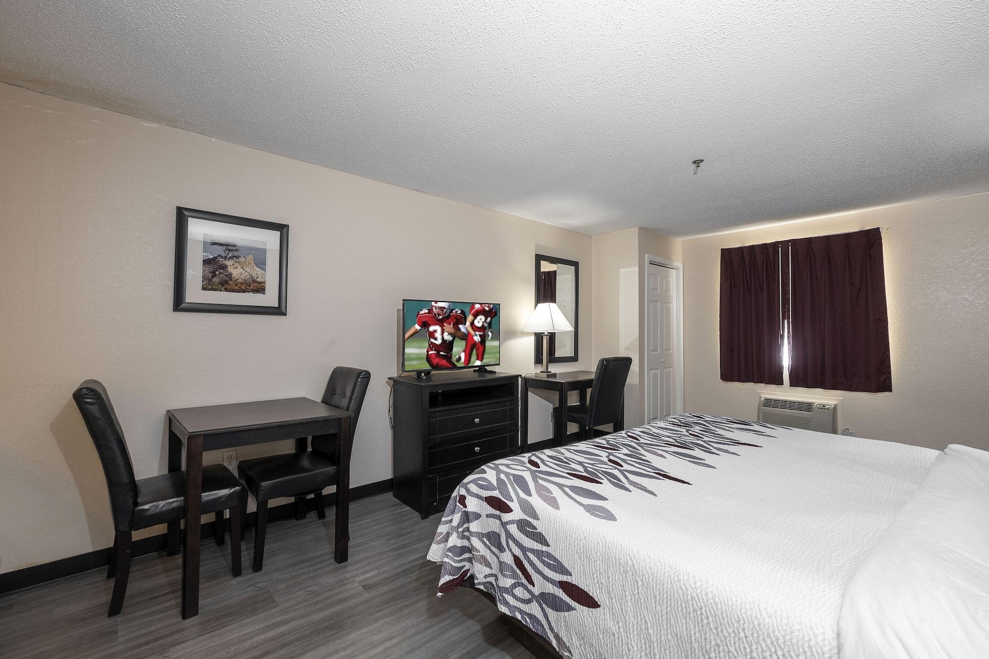 Red Roof Inn & Suites Pensacola-Nas Corry Beach Haven Exteriör bild